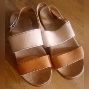 Women's Born sandals size 8.5